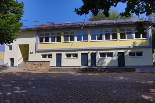 Gemeindehalle_Außen